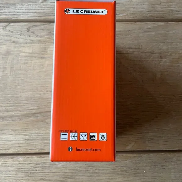 NEW Le Creuset Stoneware Classic 8 oz Oil & Vinegar Set Flame Orange - Picture 8 of 12